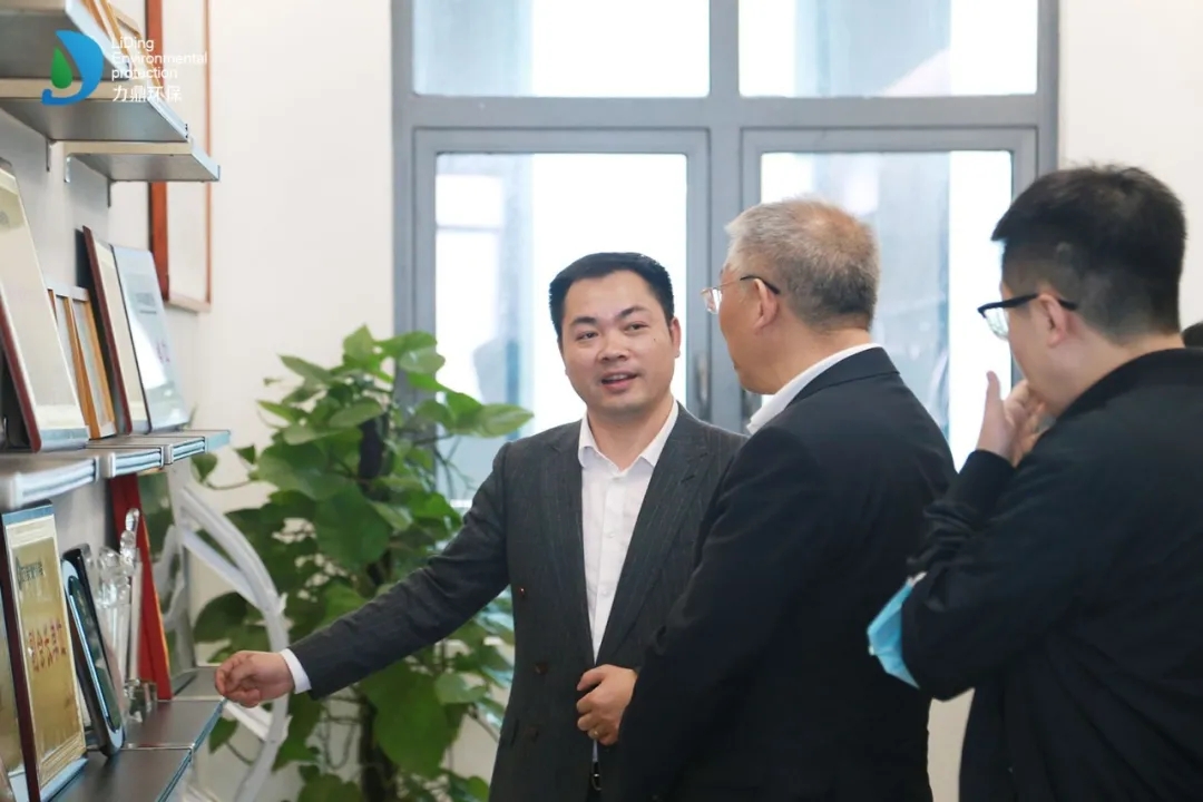 村鎮(zhèn)一體化污水處理設(shè)備（LD 型）”被鑒定為國(guó)內(nèi)領(lǐng)先水平！
